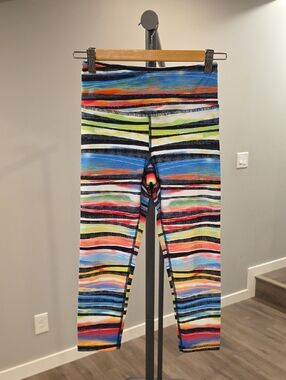 Women's Multicolor Striped Active Leggings - Vibrant Rainbow Print